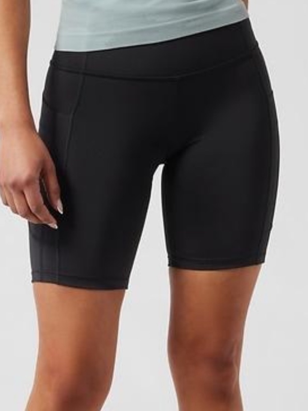 Athleta Ultimate Stash Pocket 7” Short - Style #531271 - Black - Sz Small